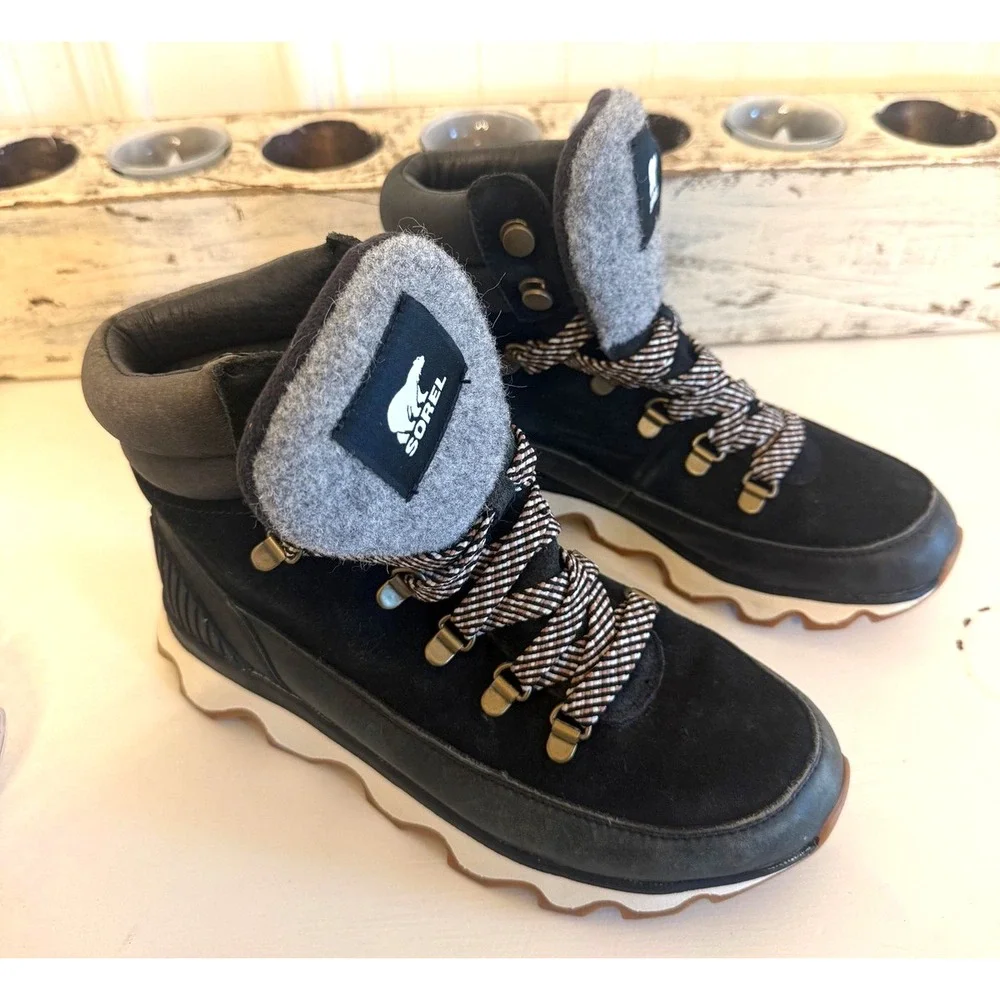 Sorel‎ Kinetic Conquest Boots Womens Size 8 Black Suede Wedge Snow Gorpcore